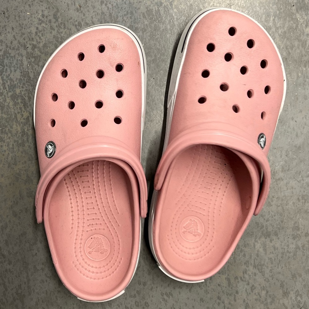 Pink crocs